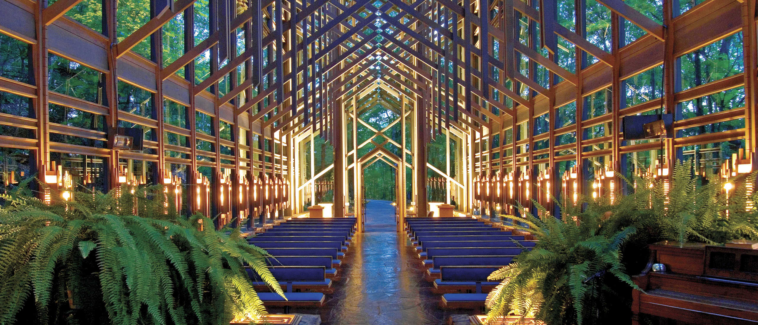Eureka Springs, Arkansas: An Ozark Gem - Going On Faith | Church Group ...